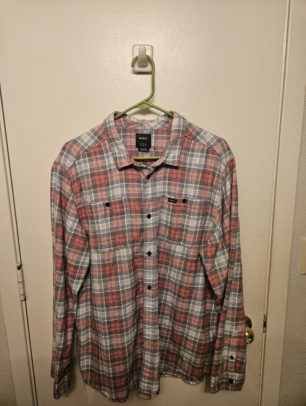 RVCA Shirt Mens XL Red/Gray Plaid Flannel Button Front Long Sleeve Cotton Casual